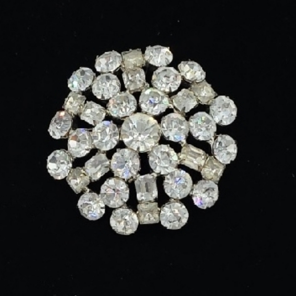 Elegant Crystal Brooch